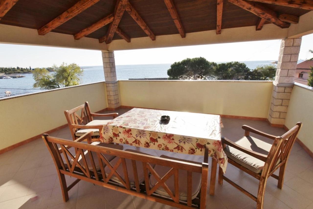 Apartments Zambratija With Sea View Eksteriør billede